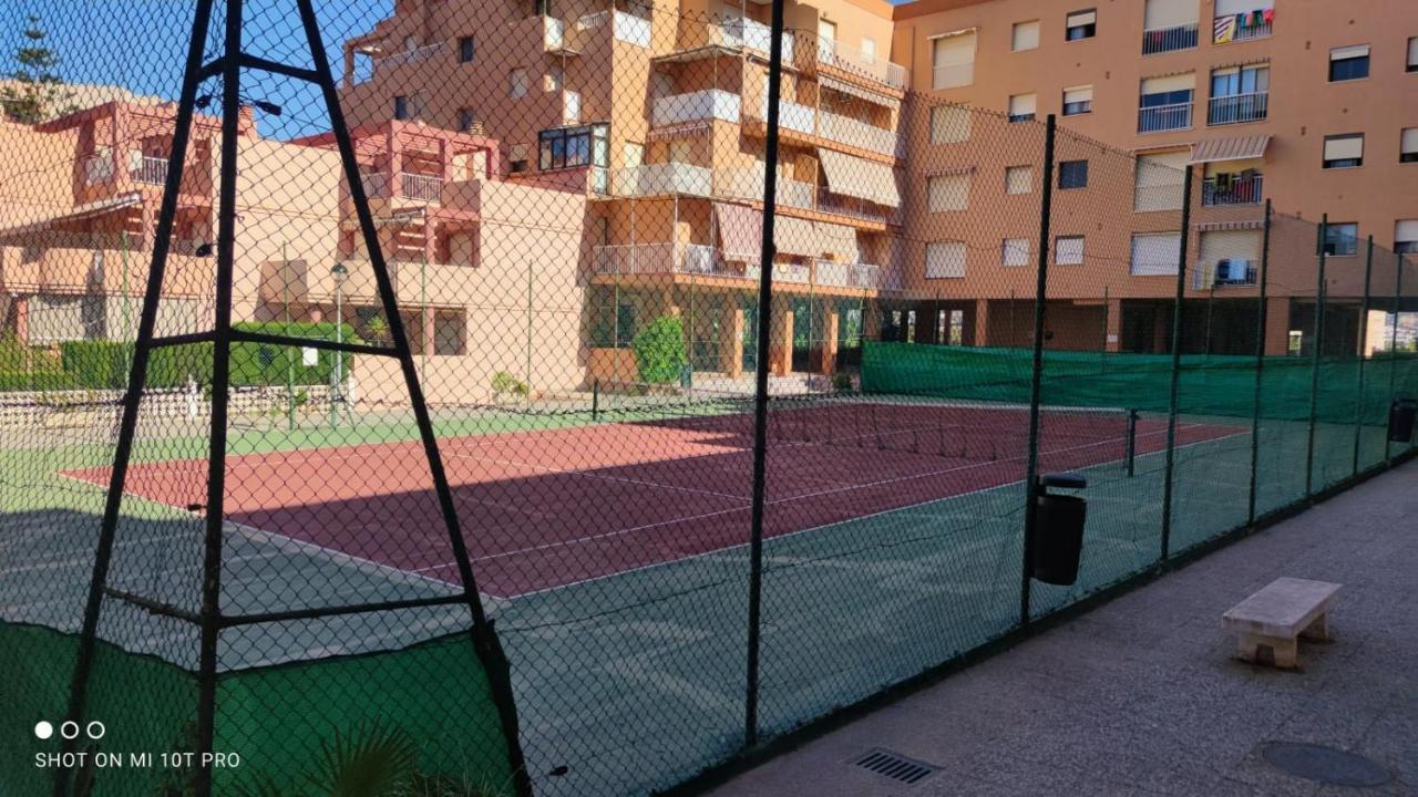 Salobrena - Primera Linea De Playa Junto Al Paseo Maritimo Luaran gambar